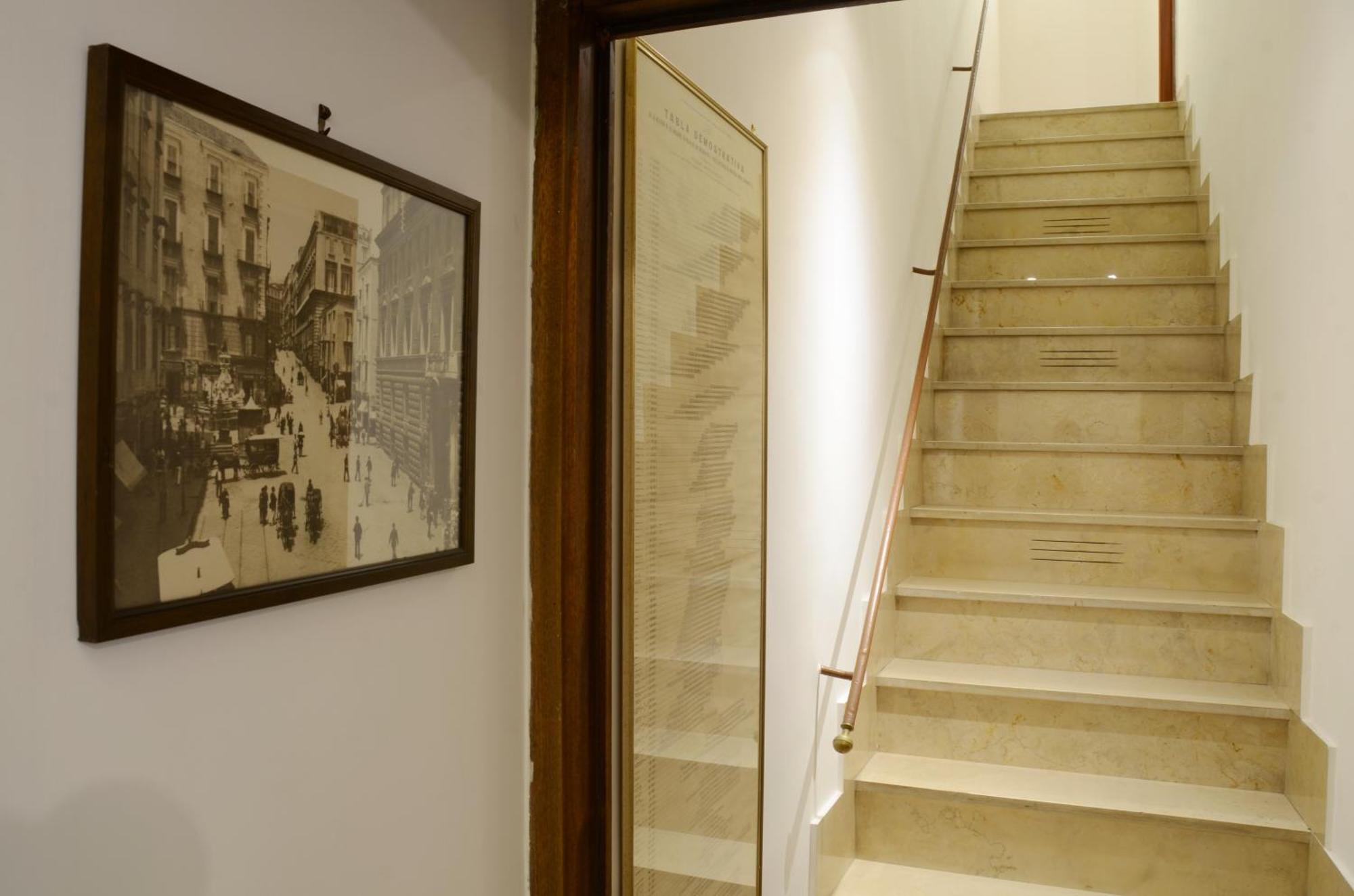 מלון נאפולי Casa Cesira Incentro מראה חיצוני תמונה