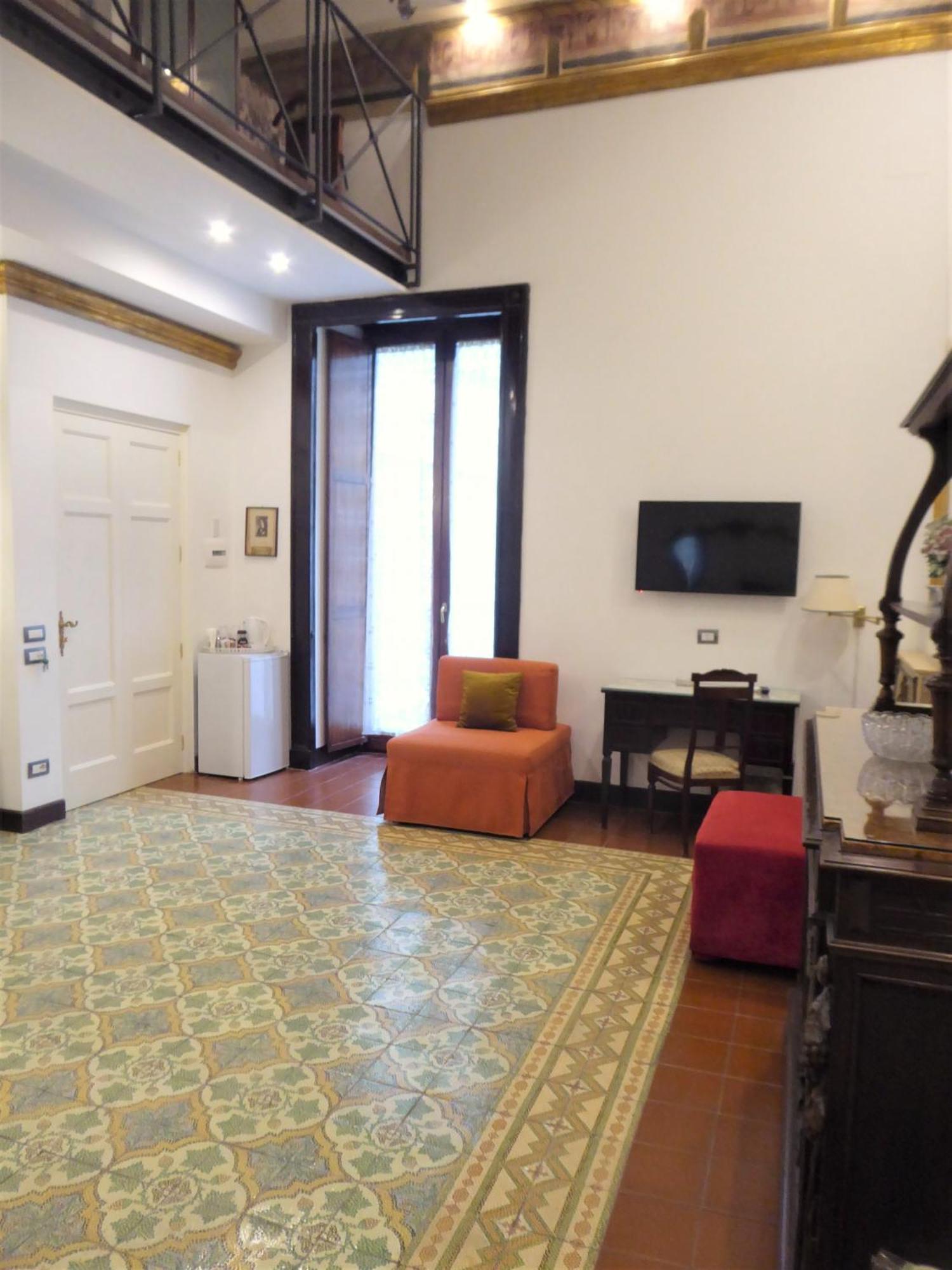 מלון נאפולי Casa Cesira Incentro מראה חיצוני תמונה