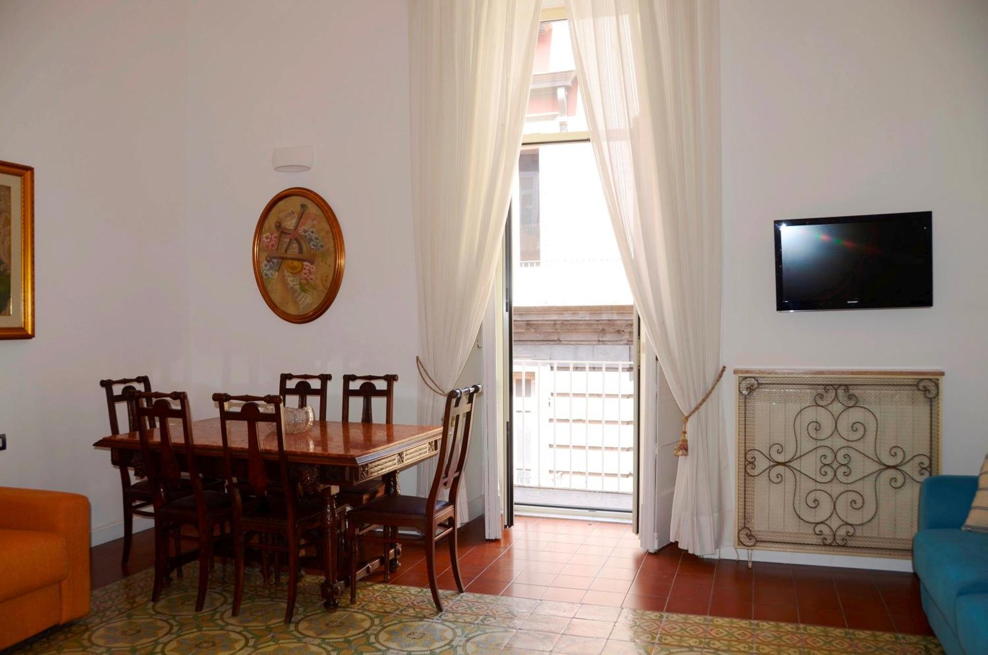 מלון נאפולי Casa Cesira Incentro מראה חיצוני תמונה