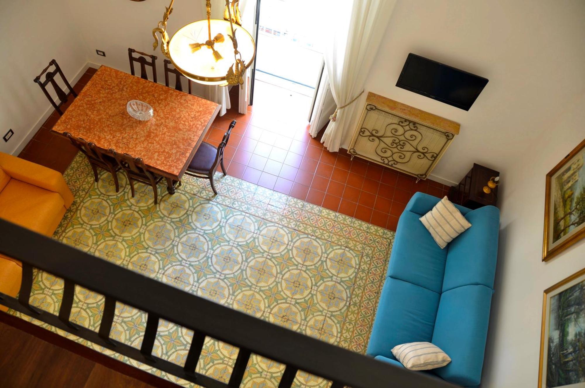 מלון נאפולי Casa Cesira Incentro מראה חיצוני תמונה