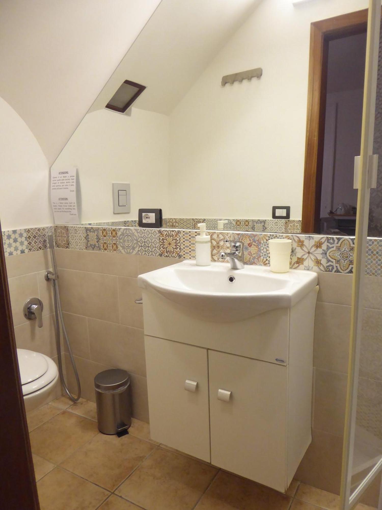 מלון נאפולי Casa Cesira Incentro מראה חיצוני תמונה
