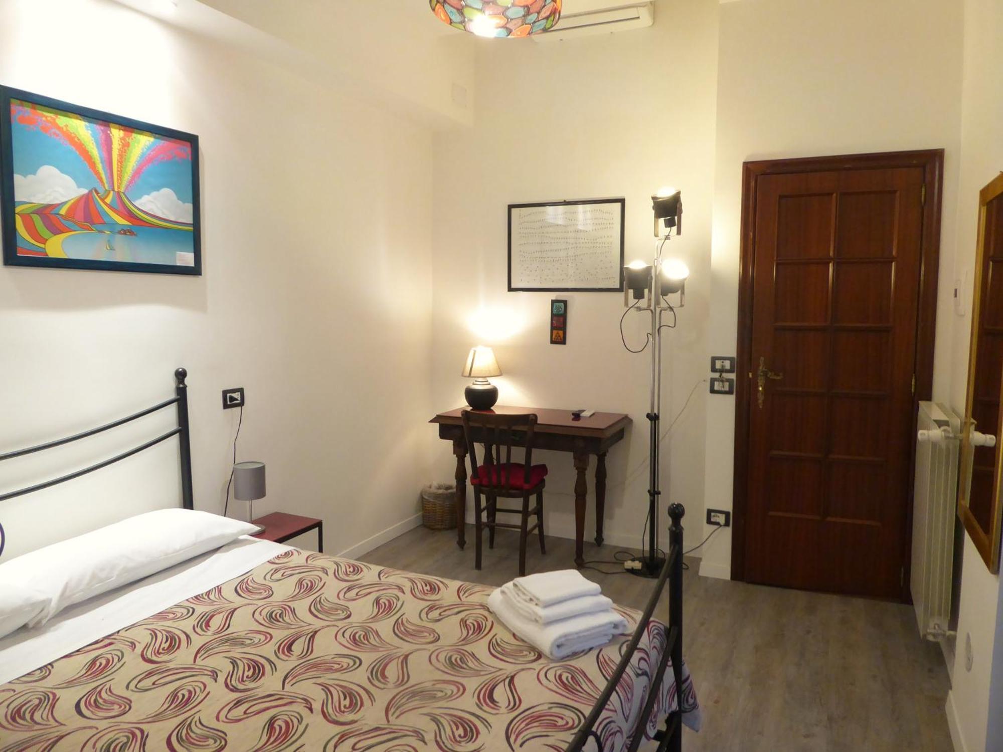 מלון נאפולי Casa Cesira Incentro חדר תמונה